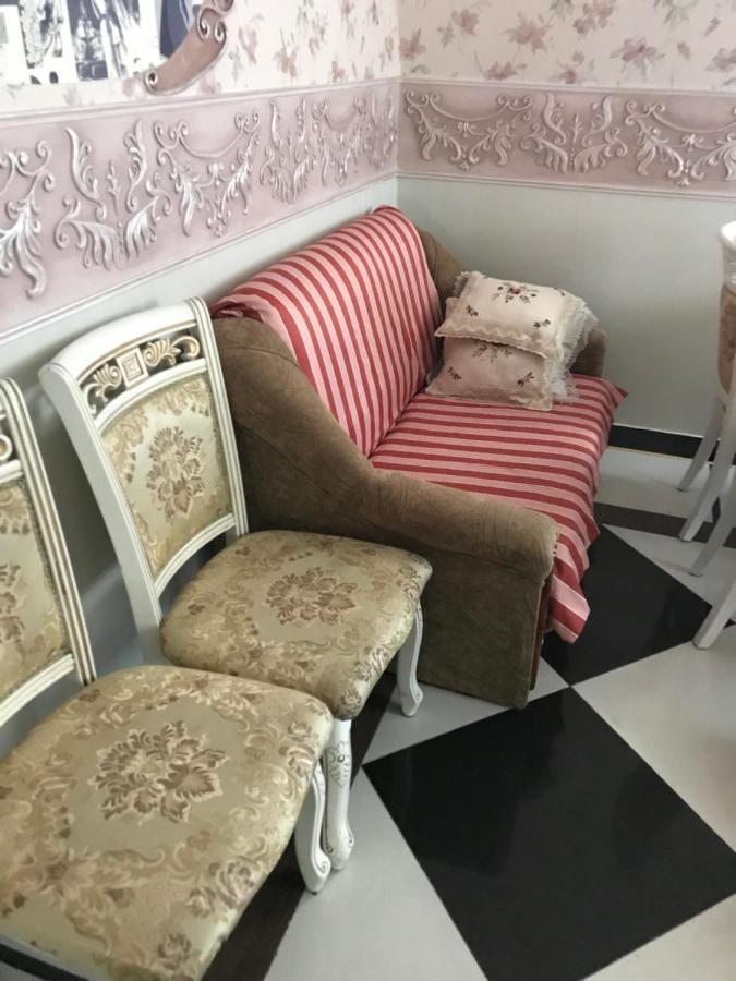 Отель Буржуа Ζιτόμιρ Εξωτερικό φωτογραφία