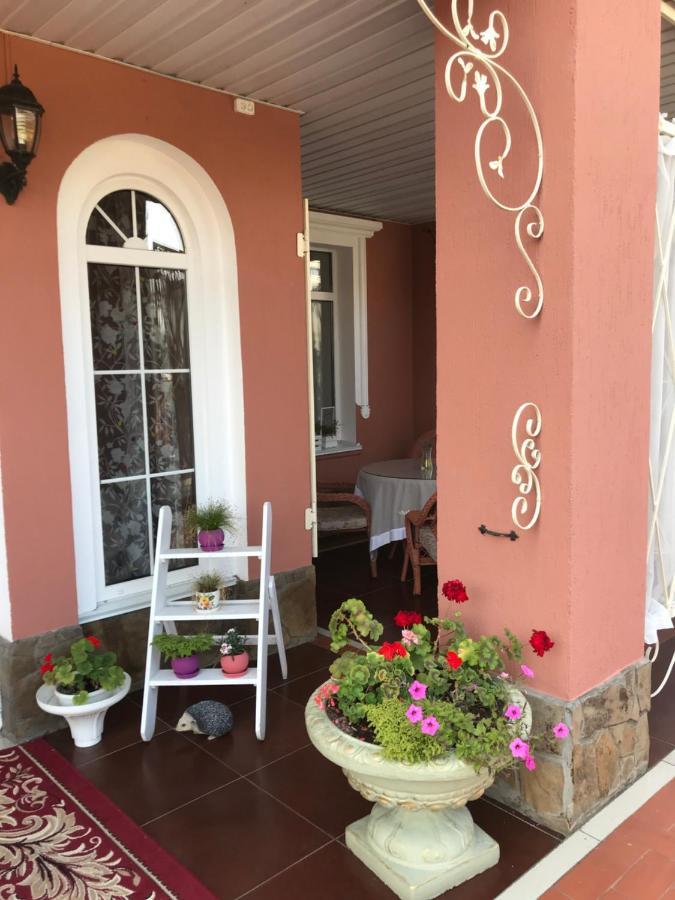 Отель Буржуа Ζιτόμιρ Εξωτερικό φωτογραφία