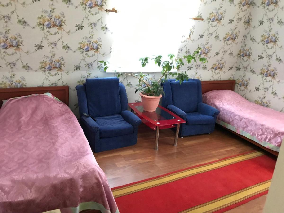 Отель Буржуа Ζιτόμιρ Εξωτερικό φωτογραφία